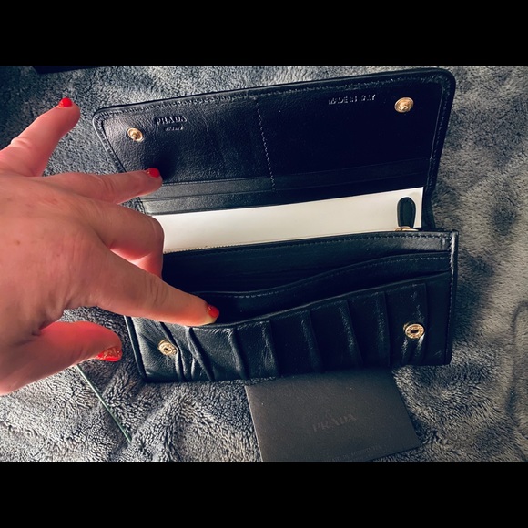 NEW Prada Nappa Gaufre Black Leather Wallet Button - Picture 10 of 15